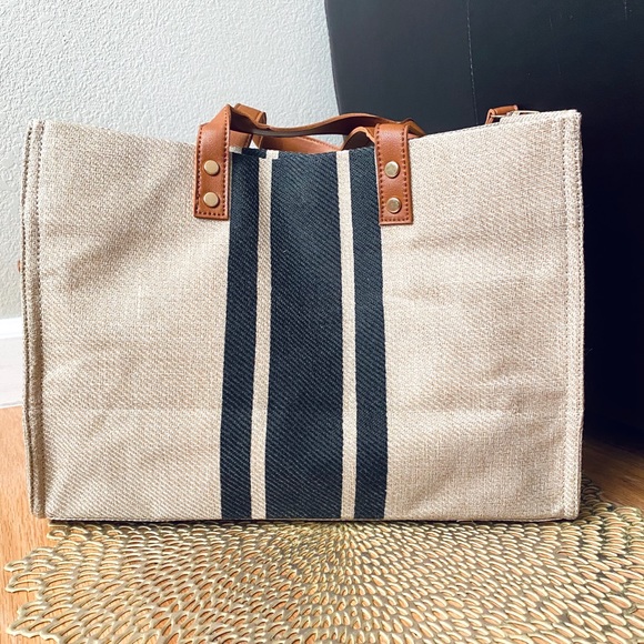 🆕LAST ONE!🛍 Bold Neutrals Canvas Tote - Picture 2 of 5